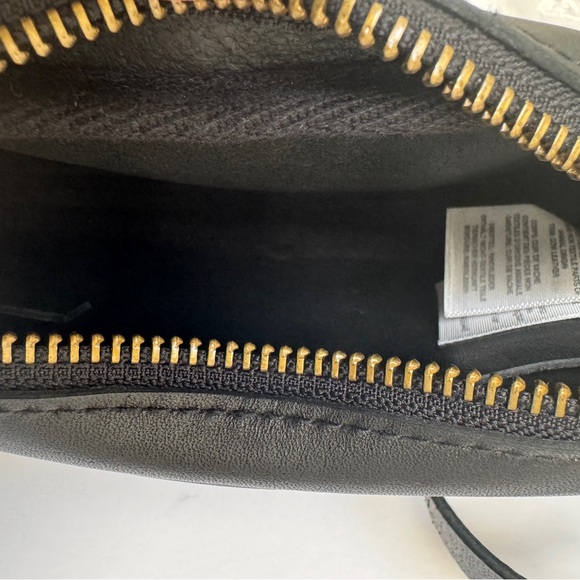 Madewell NWOT Essentials Carabiner Mini Leather Crossbody - Picture 7 of 8